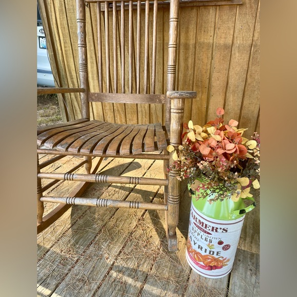 *Harvest Metal Milk Can Green - Picture 3 of 11